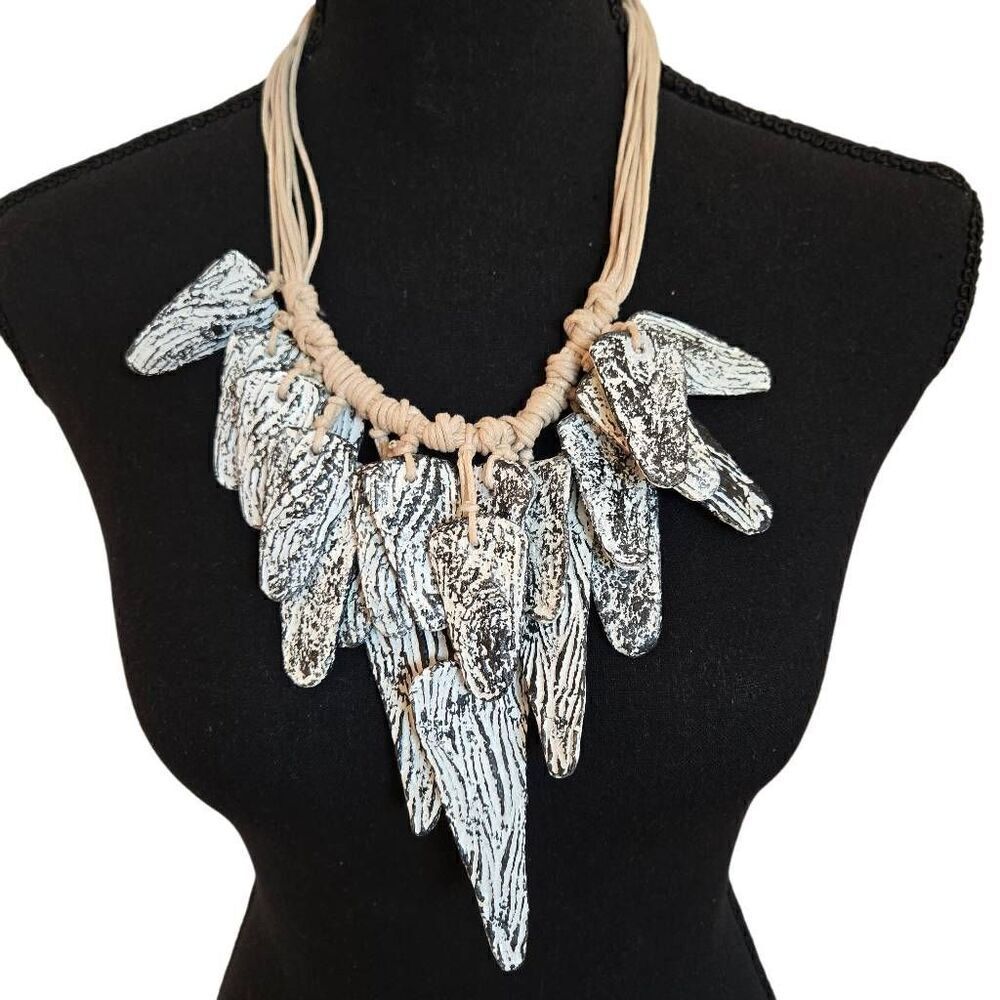 Womens Textured Triangle Cluster Charms Statement Necklace White Brown OS
